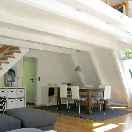 Modern Near Centre Apartment